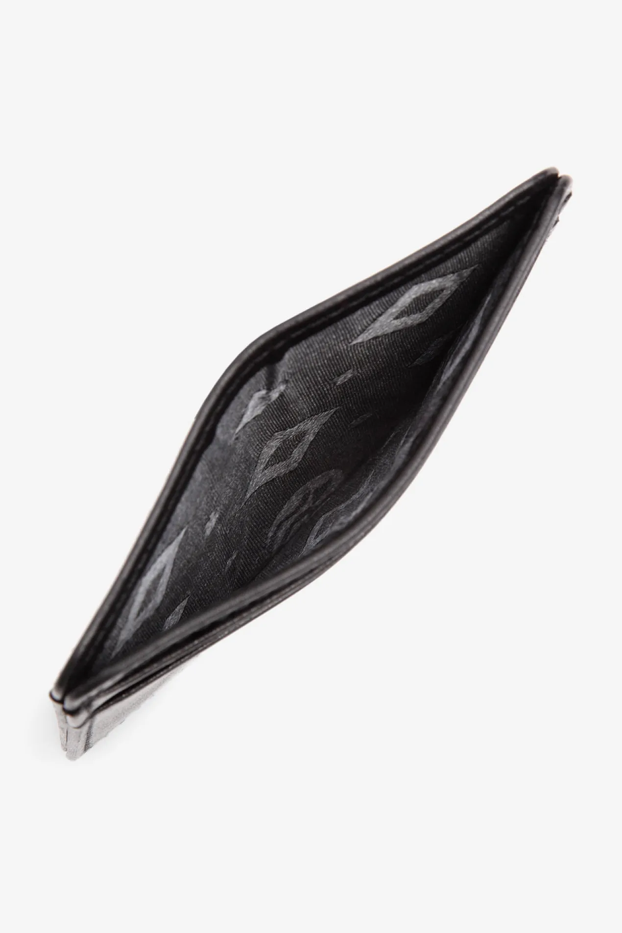 Chicago card holder Noel Black