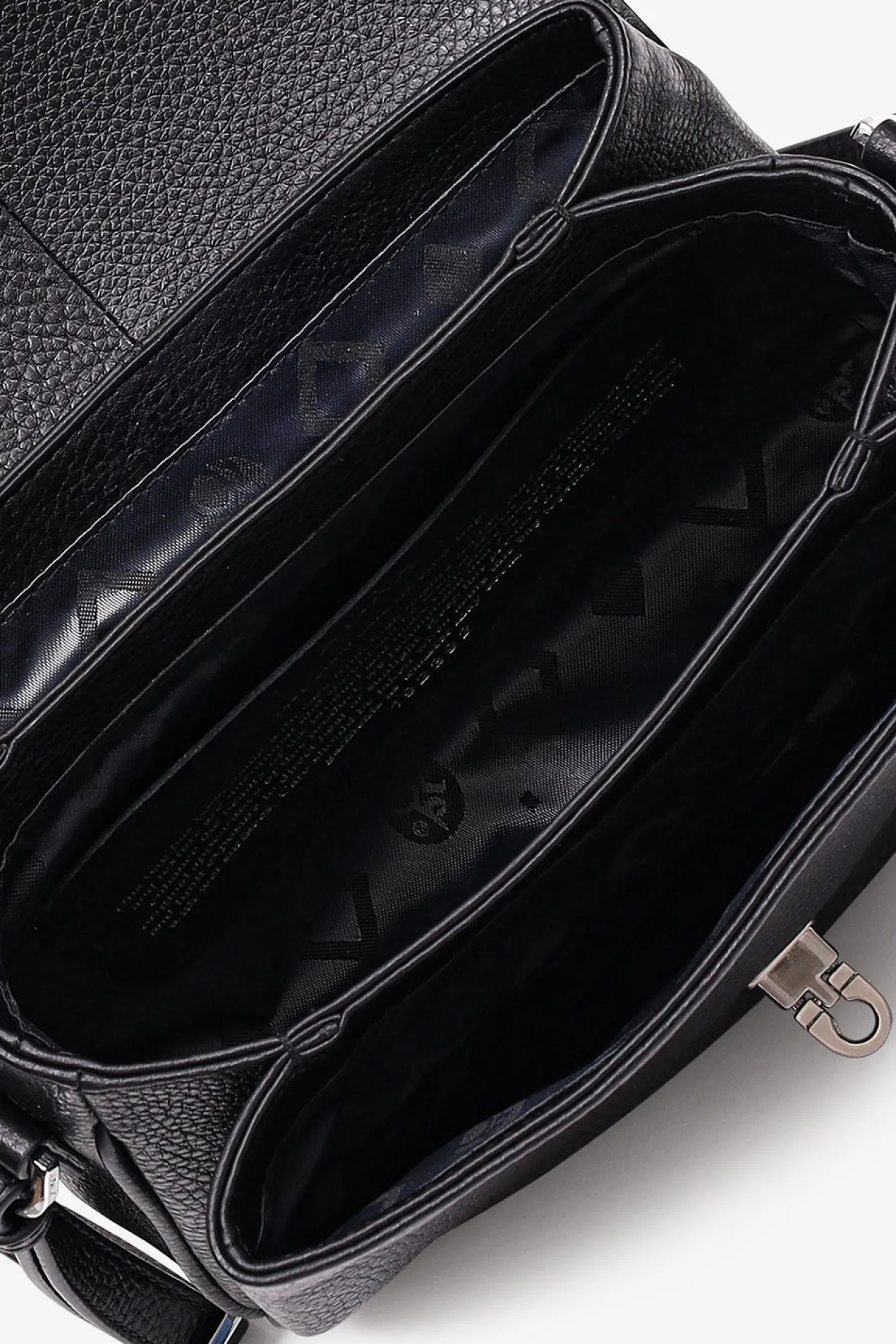 Cormorano shoulder bag Leah Black