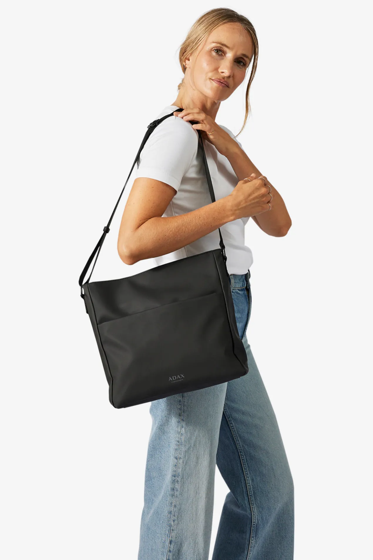 Senna messenger Nike Black