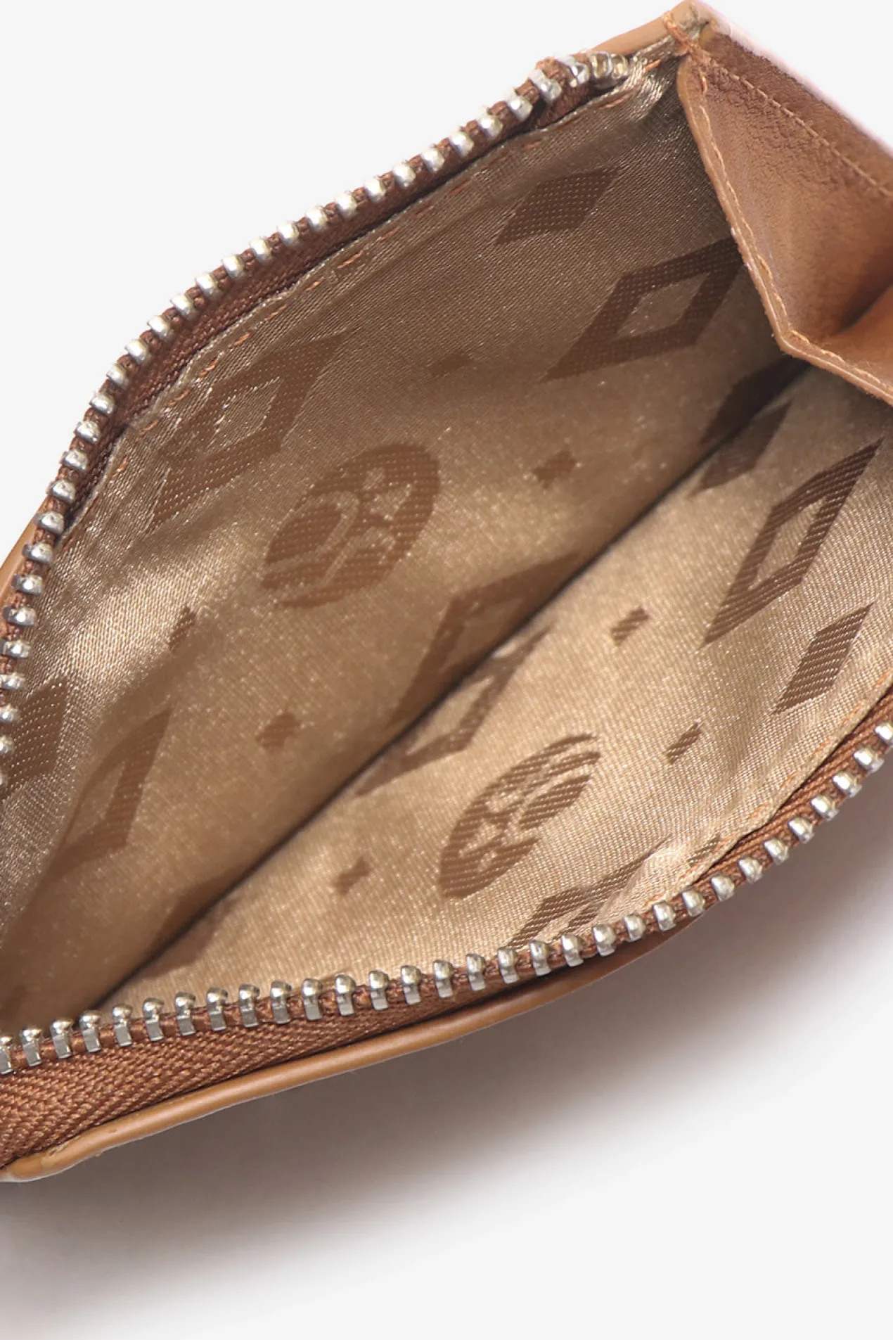 Venezia credit card holder Susy Cognac